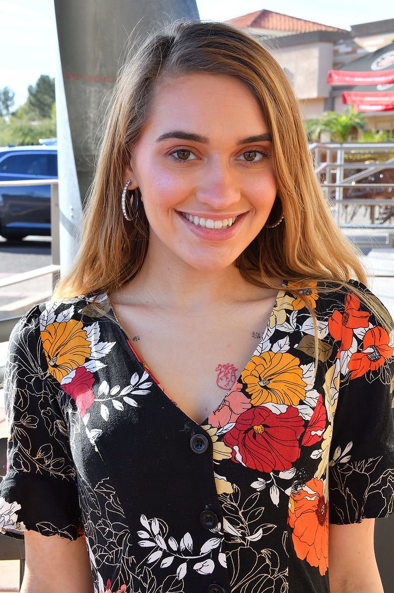 Мила, 23